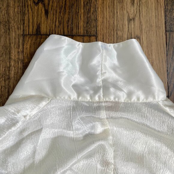 White Victoria Secret Vintage Y2k Cream Silky Embroidered Robe - Picture 8 of 13